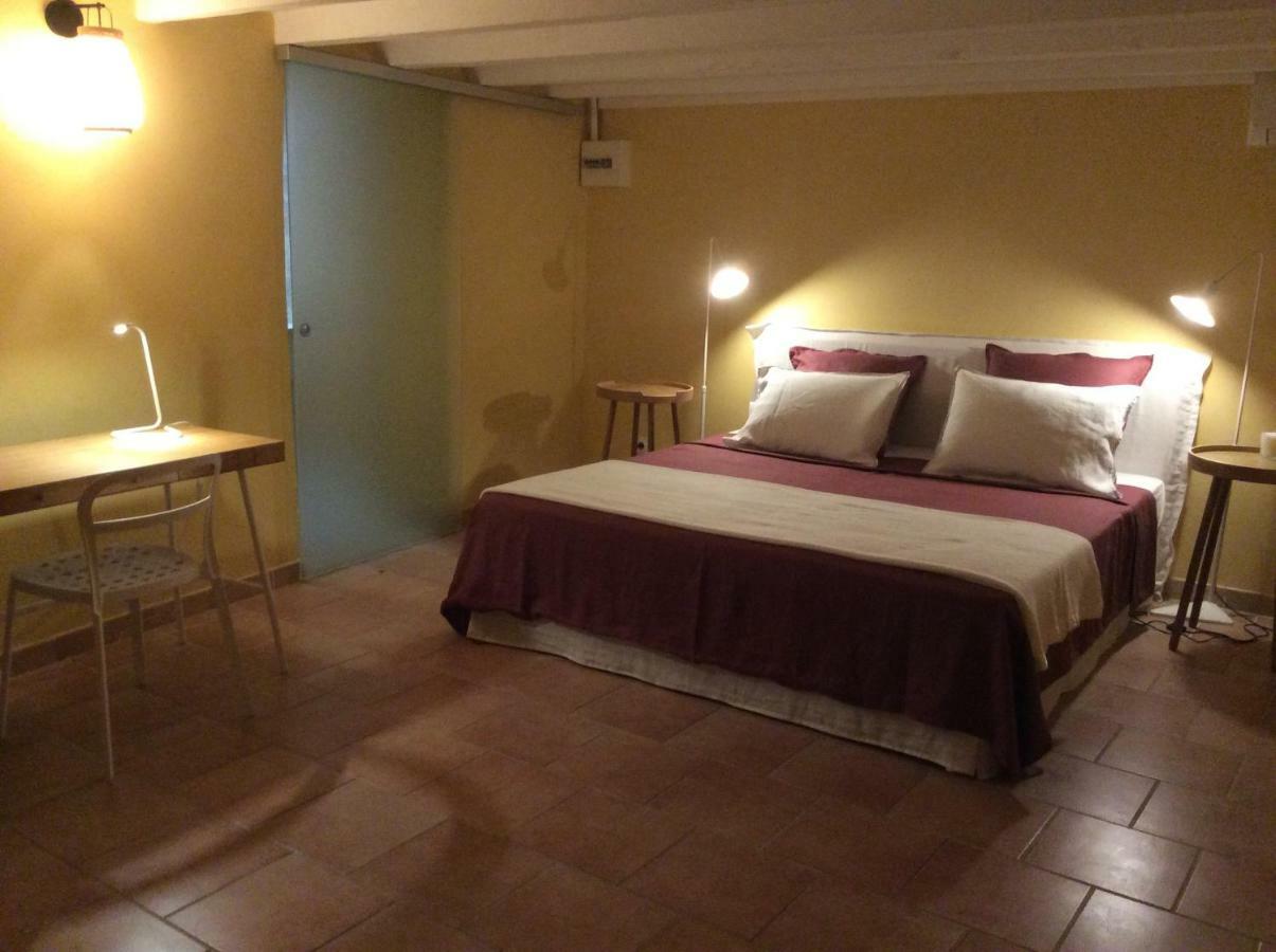 Bed and Breakfast Mas Li Doumenge à Orange  Extérieur photo
